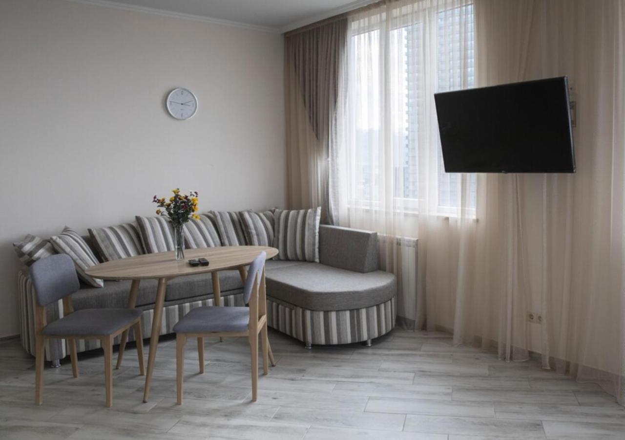 Horizons Apart Hotel Official Batumi Esterno foto