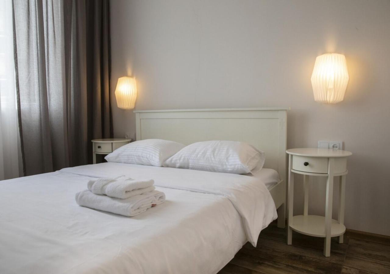 Horizons Apart Hotel Official Batumi Esterno foto