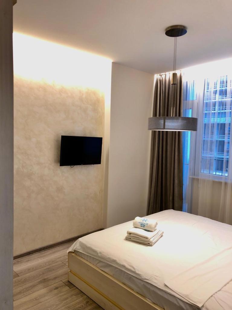 Horizons Apart Hotel Official Batumi Esterno foto