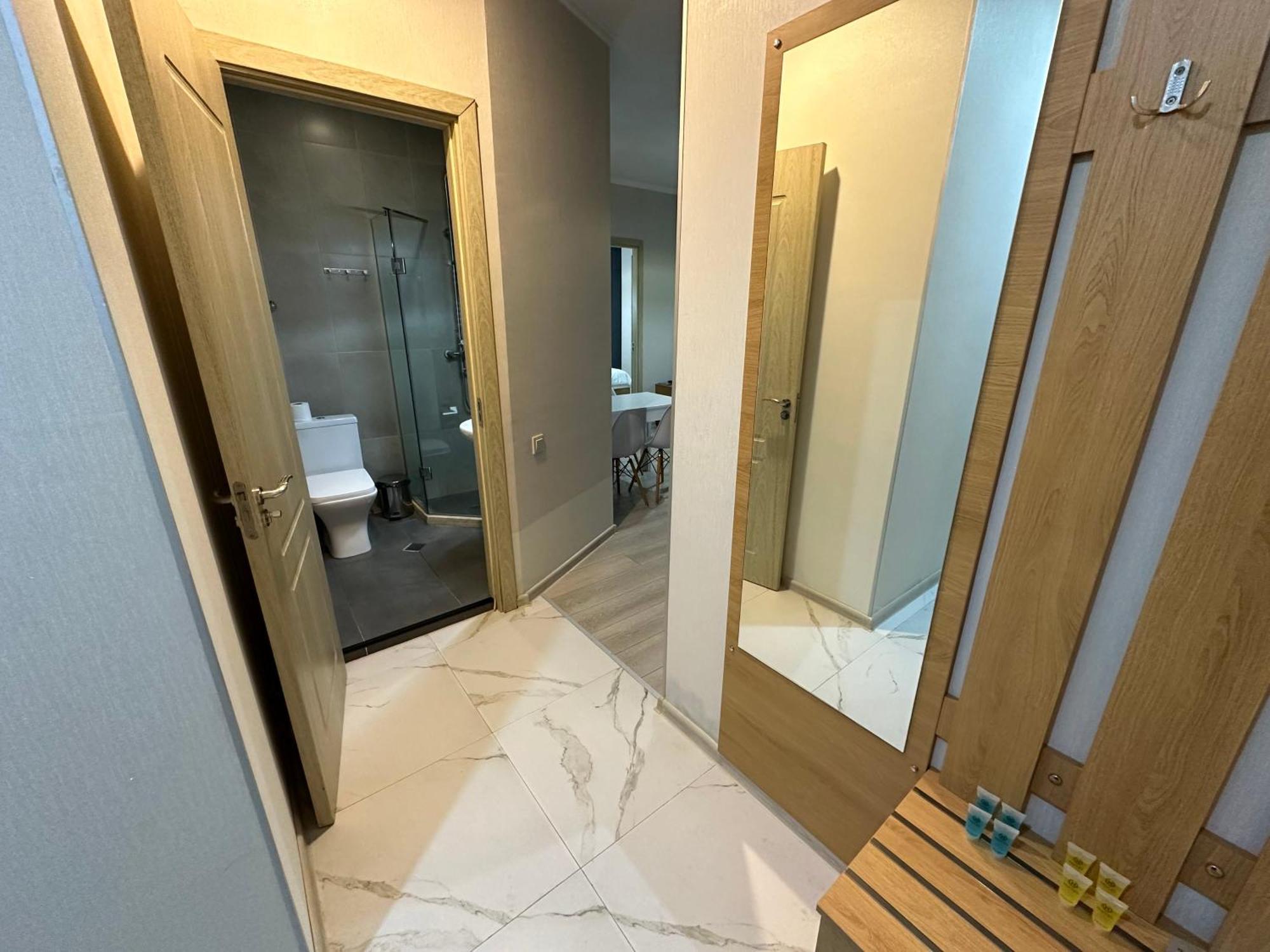 Horizons Apart Hotel Official Batumi Esterno foto
